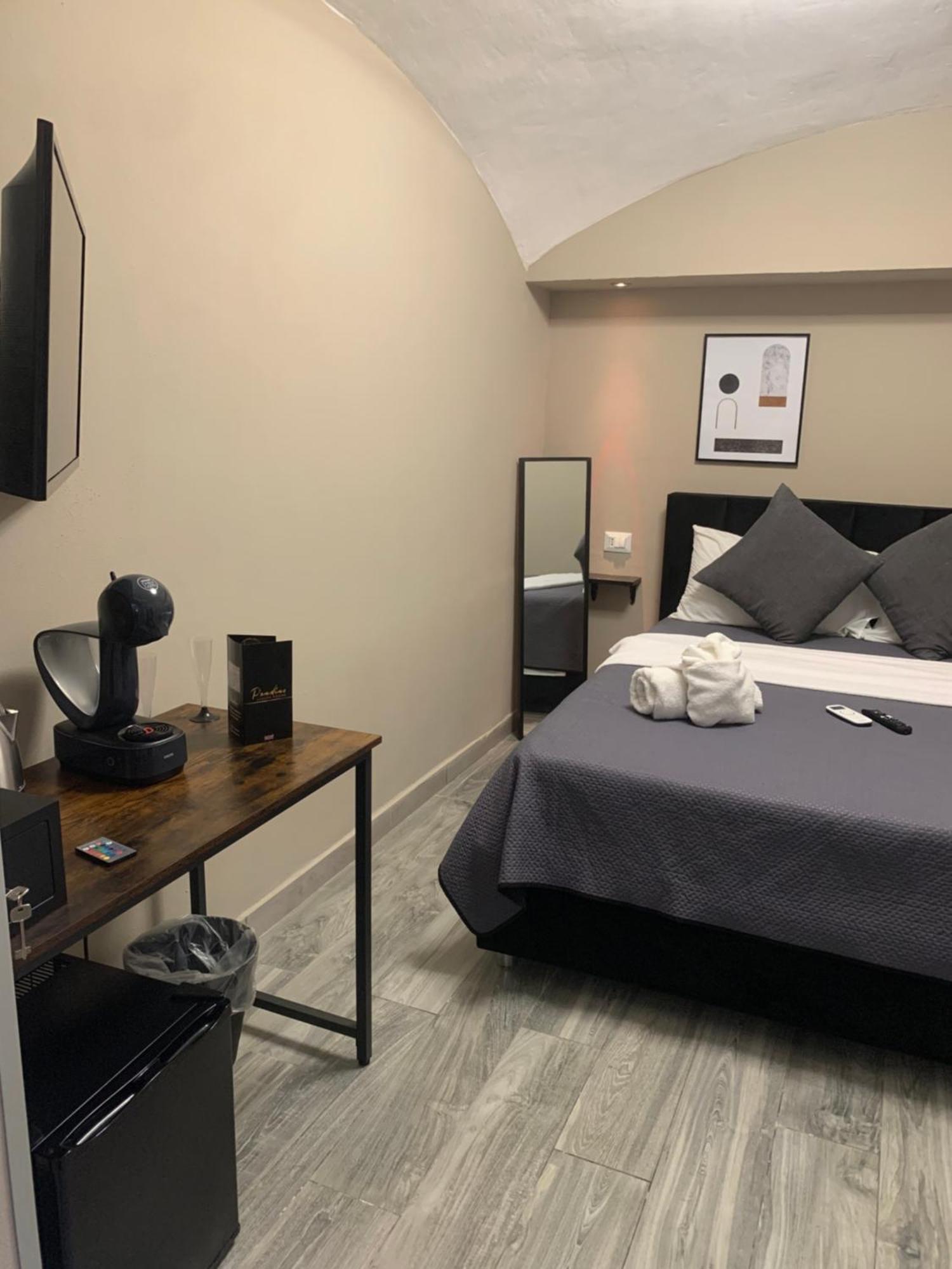 Pendino Rooms Naples Exterior photo